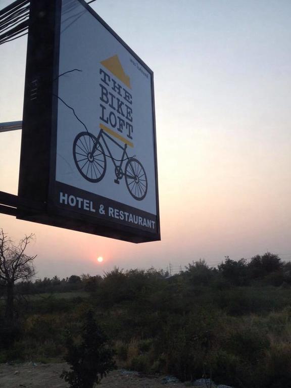The Bike Loft Family Hostel HHQ Exterior foto